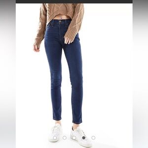 Madewell 9” high rise skinny jeans. Size 28